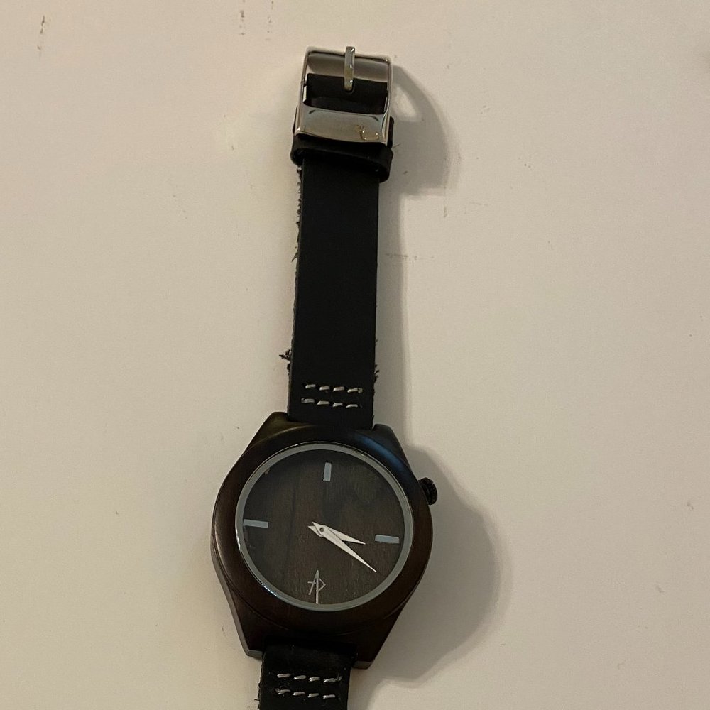Men or Women Sqwatch Apache Pine Wood Watch - Picture 3 of 3